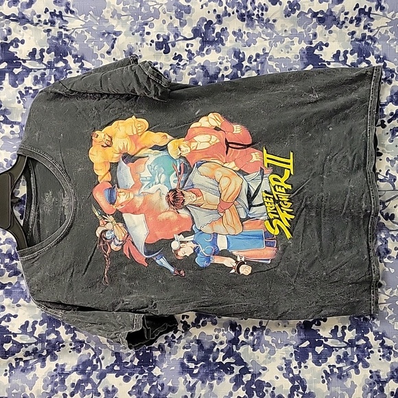 Great Condition Street Fighter II T-Shirt 🌈 - Picture 1 of 5